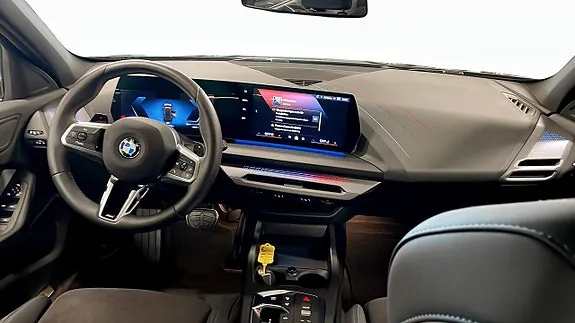 BMW 120 2026 photo 4