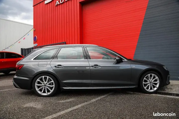 Audi A4 2024 photo 3