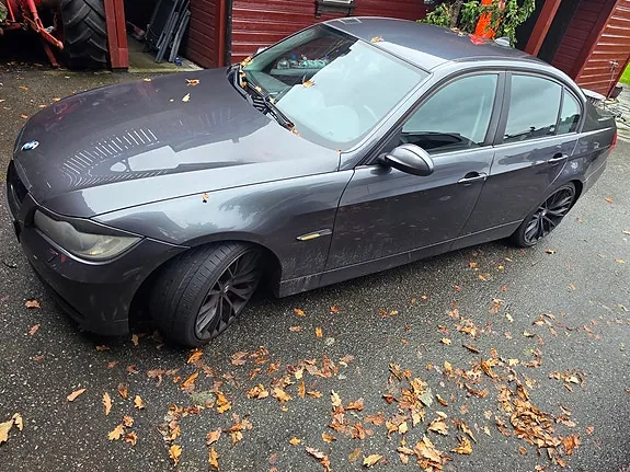 BMW 320D 2007 photo 2