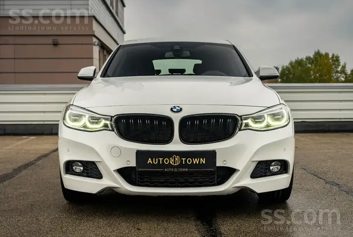 BMW 320D 2016 photo 2