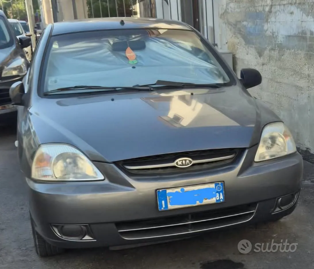 Kia Rio 2003 photo 2