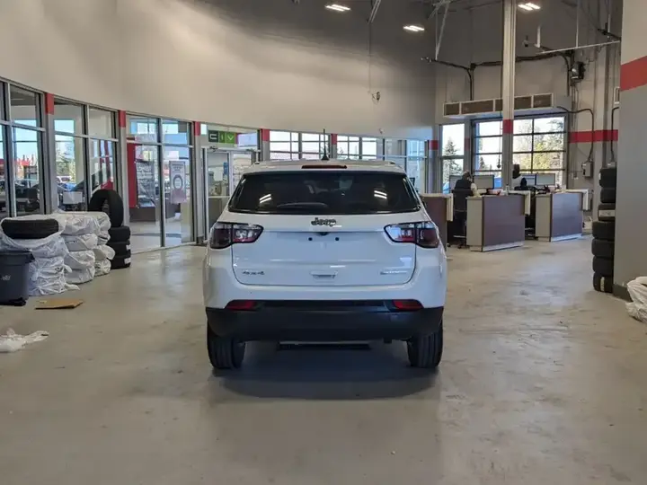 Jeep Compass 2022 photo 4
