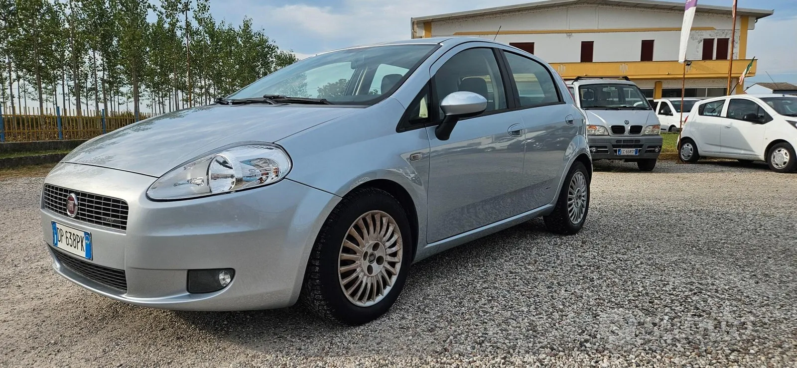 Fiat Grande Punto 2008 photo 3
