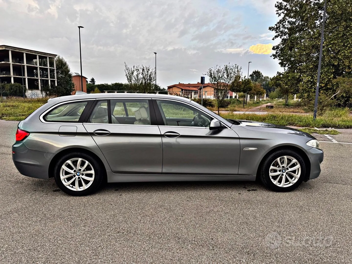 BMW 530 2010 photo 3