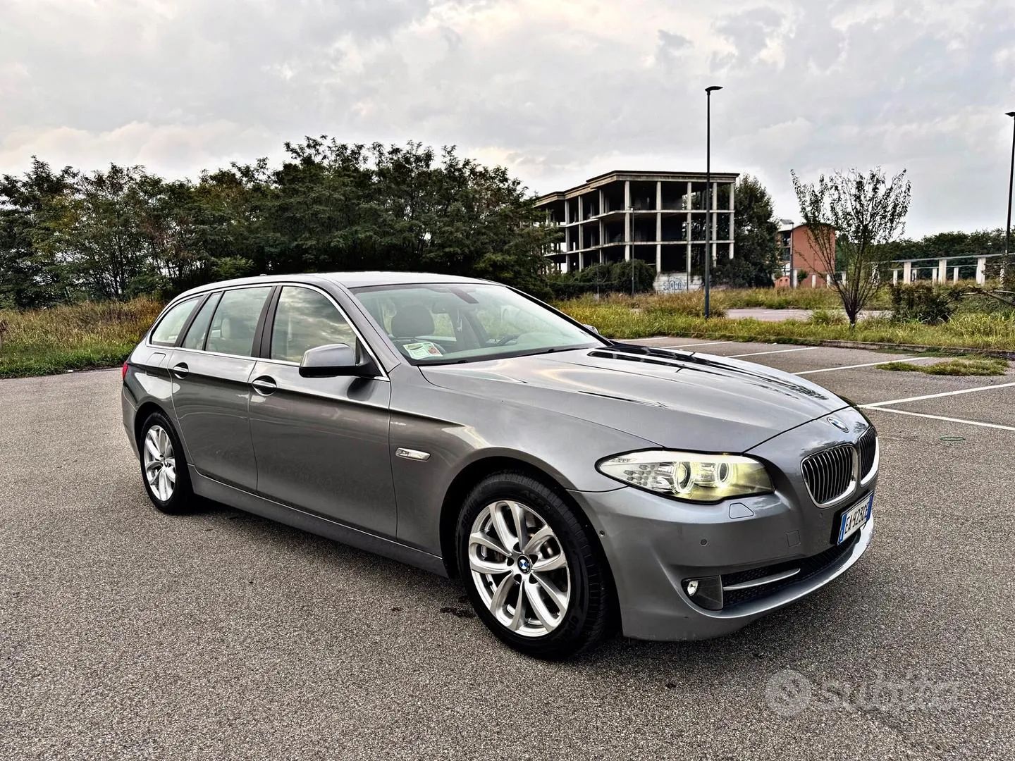 BMW 530 2010 photo 2