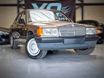 Mercedes-Benz 190E