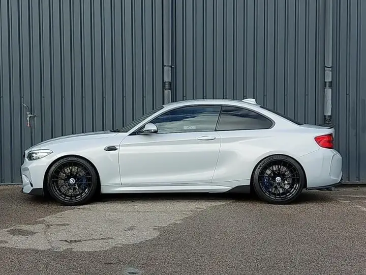 BMW M2 2019 photo 4