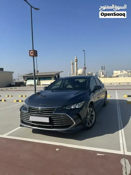 Toyota Avalon 2022 photo 2