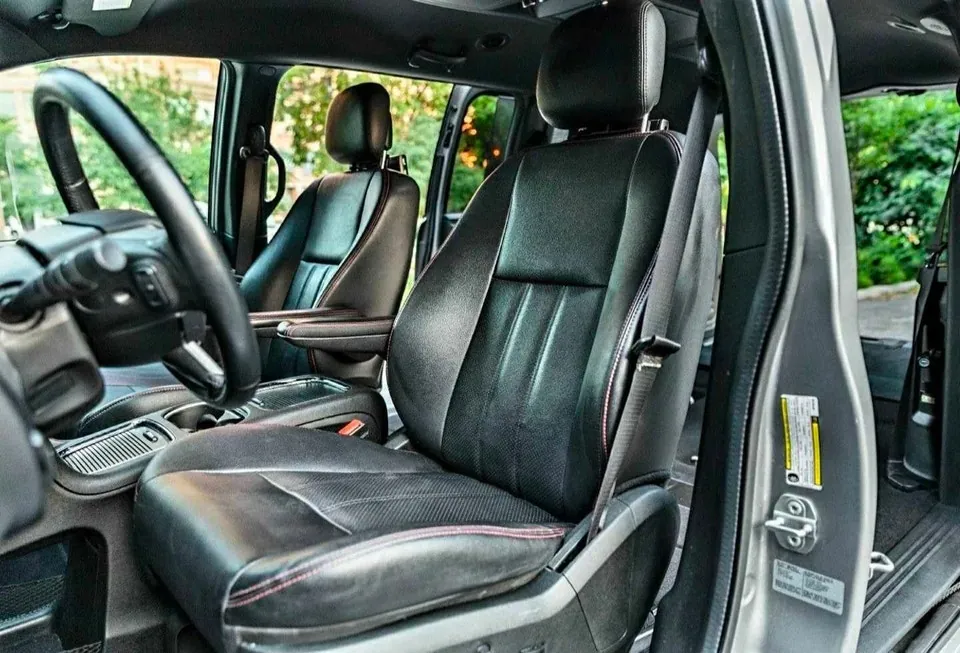 Dodge Grand Caravan 2017 photo 4