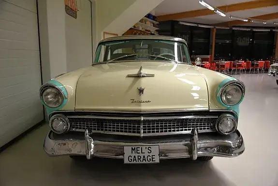 Ford Fairlane 1955 photo 3