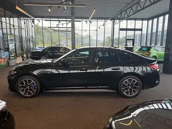 BMW I4 2023 photo 4