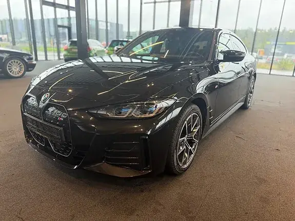 BMW I4 2023 photo 3