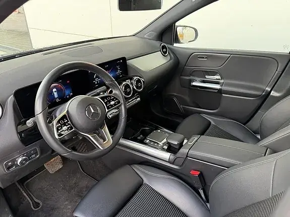 Mercedes-Benz B 250 2021 photo 2