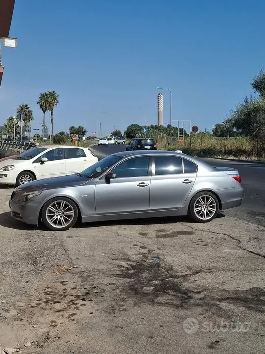 BMW 520I 2004 photo 2