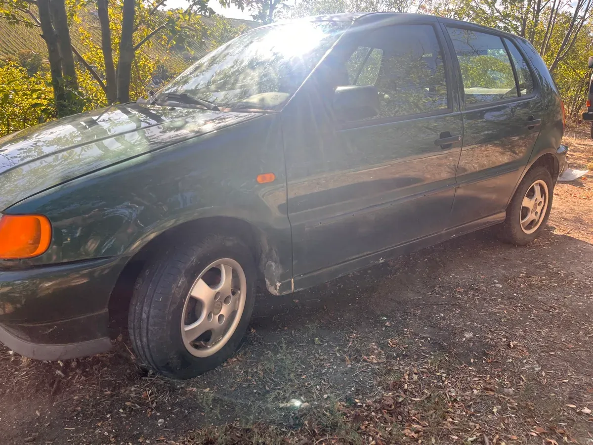 Volkswagen Polo 1999 photo 2
