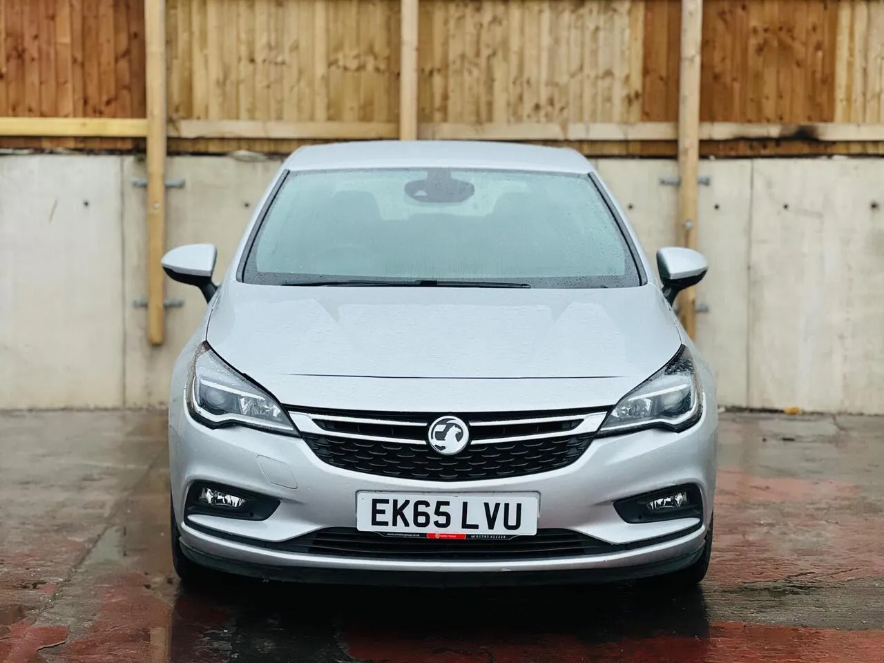 Vauxhall Astra 2016 photo 2