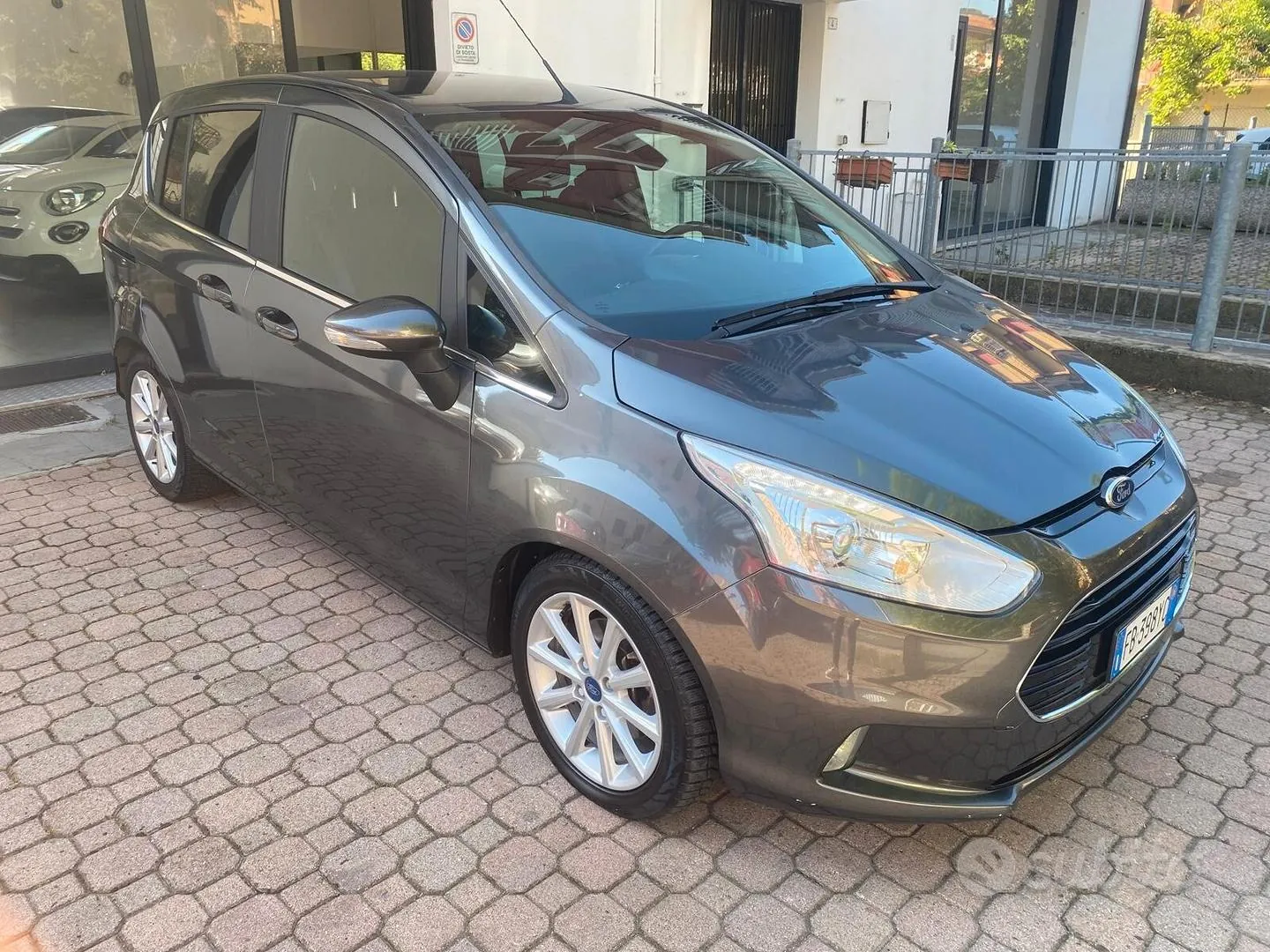 Ford B-Max 2016 photo 2