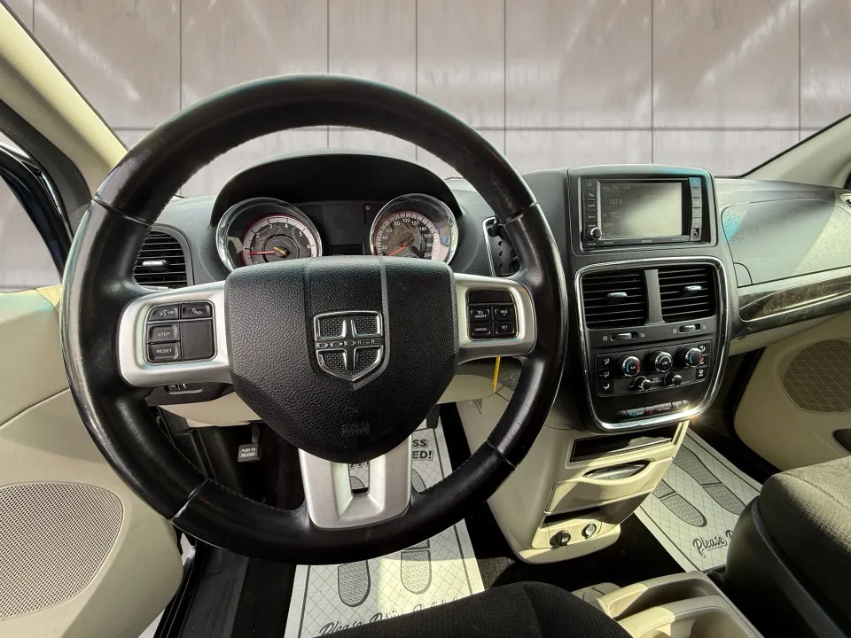 Dodge Grand Caravan 2013 photo 4