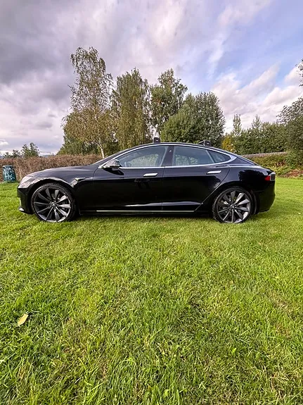 Tesla Model S 2017 photo 2