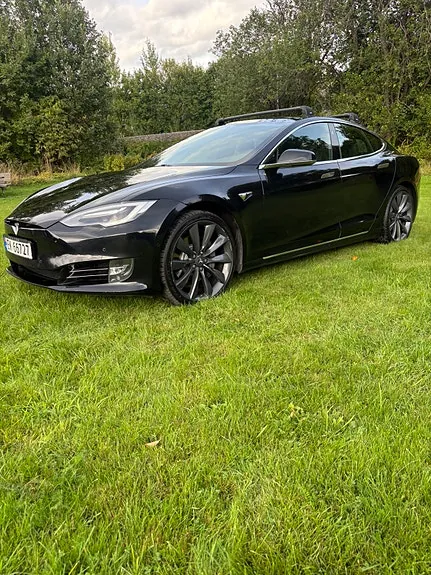 Tesla Model S 2017 photo 3