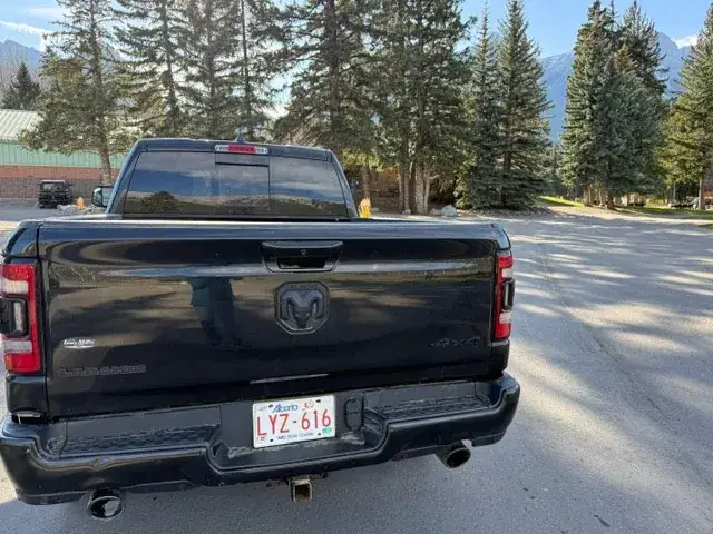 Dodge Ram 1500 2022 photo 4
