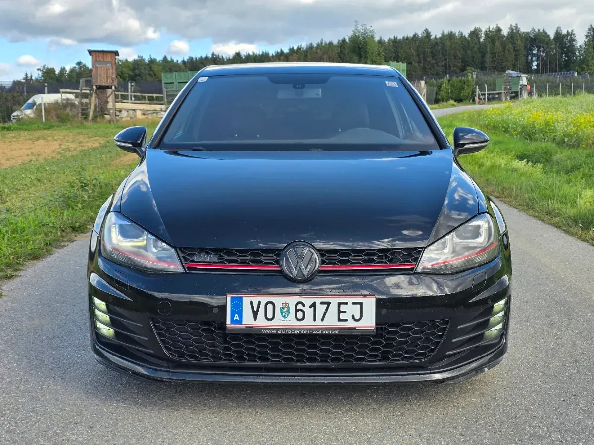 Volkswagen Golf 2013 photo 3