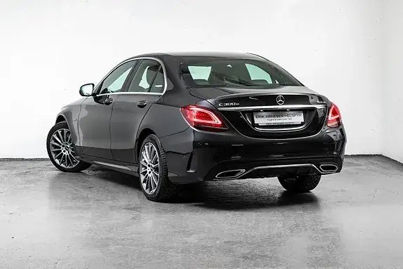 Mercedes-Benz C 300 E 2020 photo 2