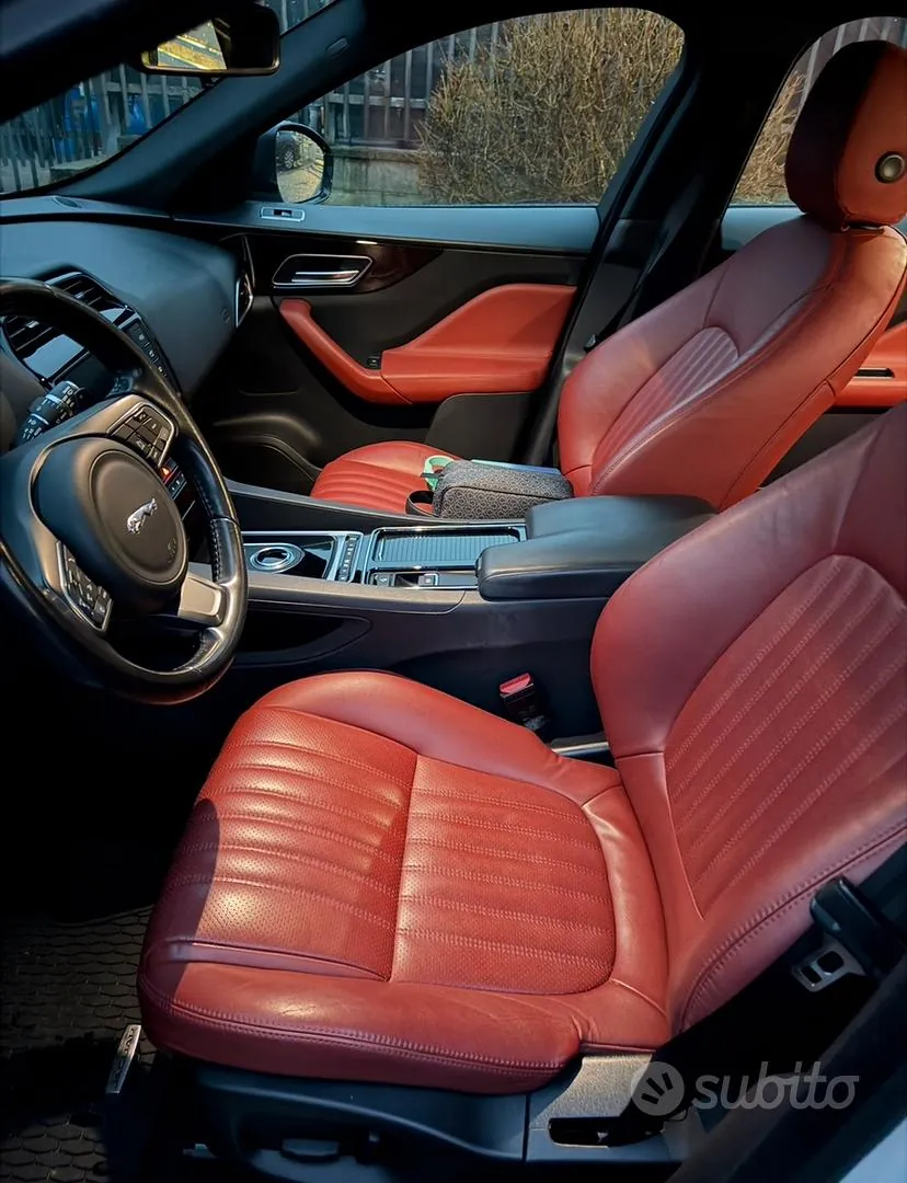 Jaguar F-Pace 2017 photo 4