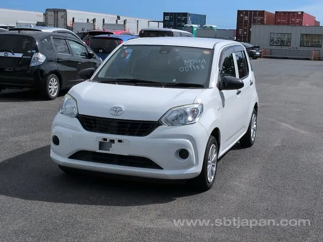 Toyota Passo X S 2018 photo 2