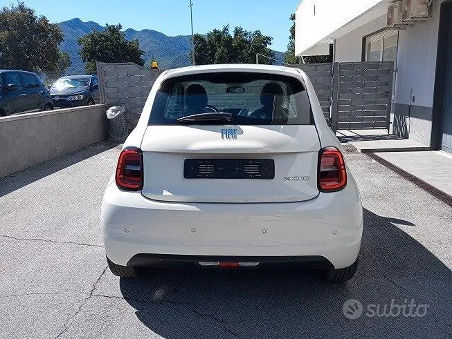 Fiat 500 2023 photo 5