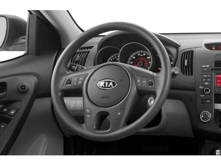 Kia Forte 2013 photo 4