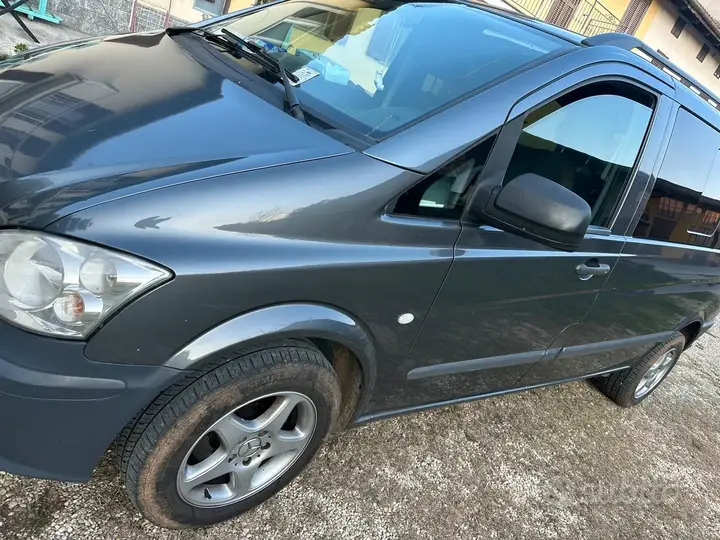 Mercedes-Benz Vito 2012 photo 2