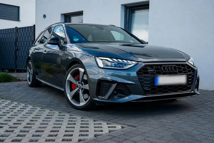 Audi A4 Avant Quattro