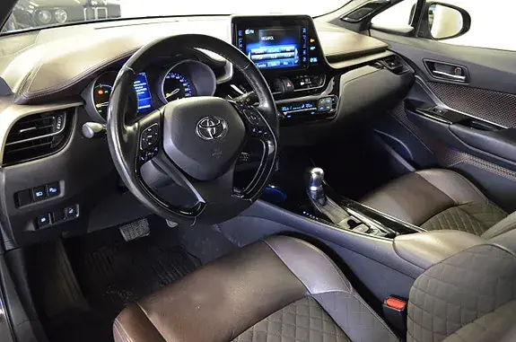 Toyota C-Hr 2017 photo 3