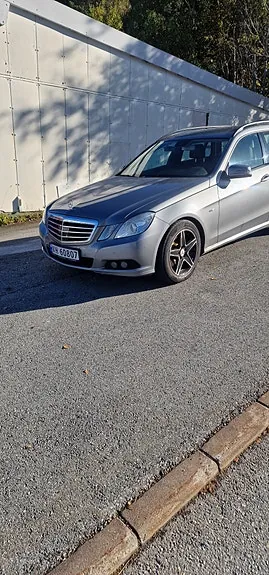 Mercedes-Benz E300 D