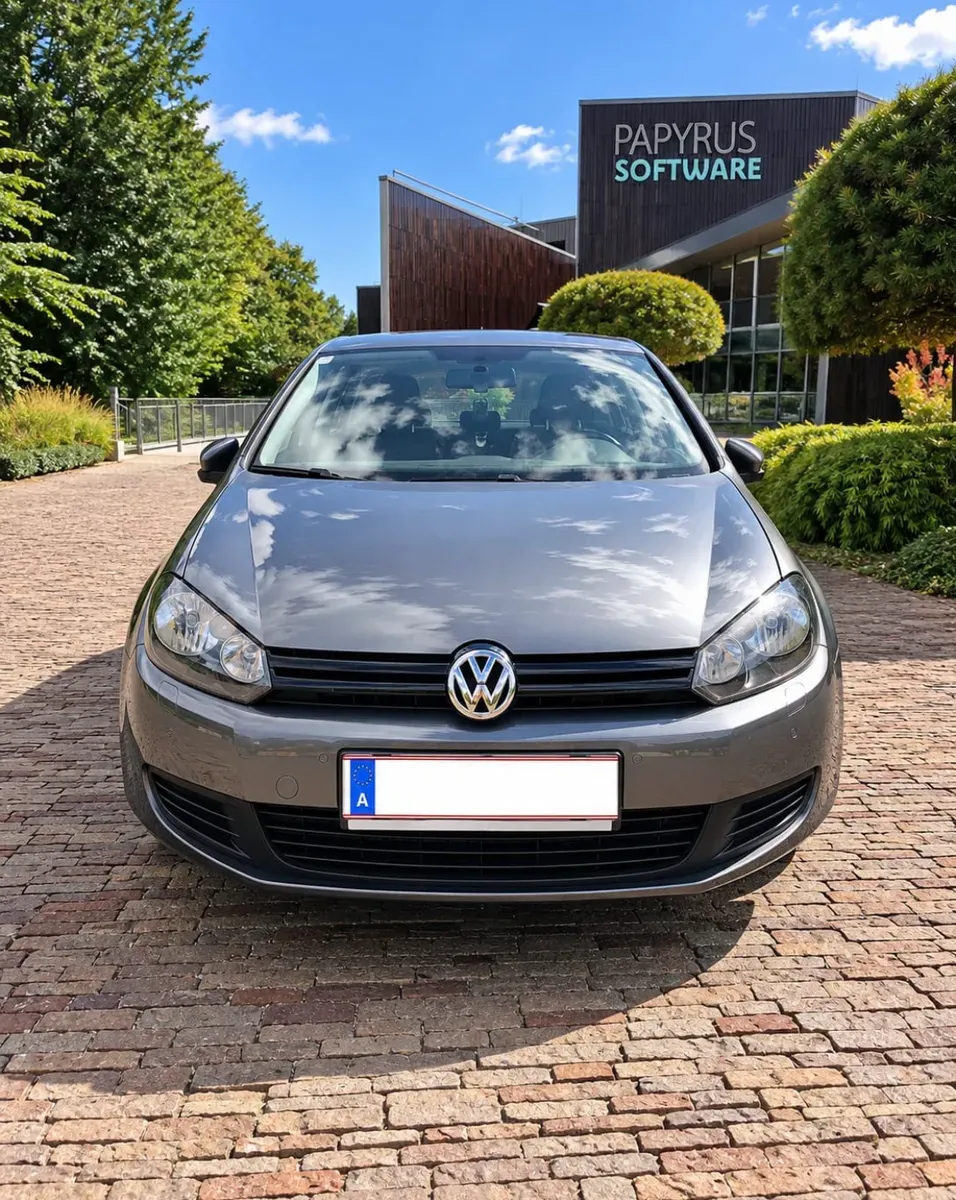 Volkswagen Golf 2010 photo 3