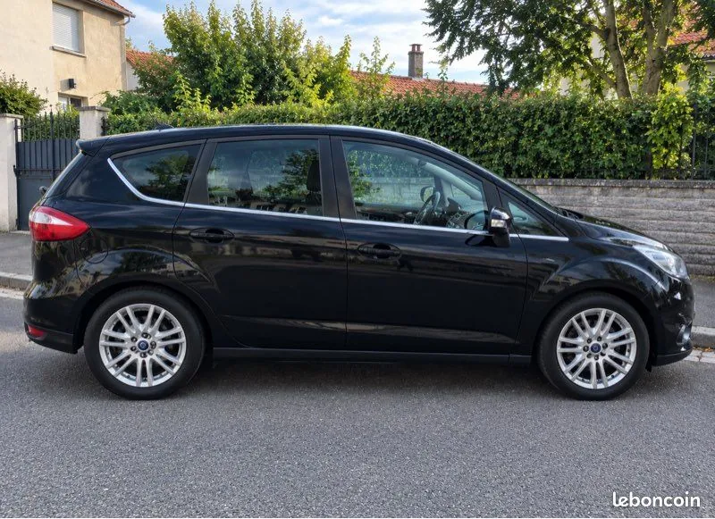 Ford Grand C-Max 2015 photo 2