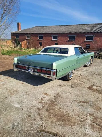 Lincoln Continental