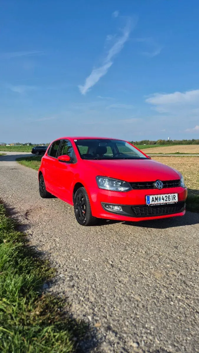 Volkswagen Polo 2011 photo 3
