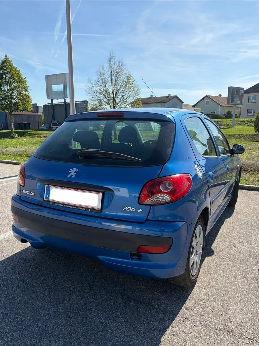 Peugeot 206 2009 photo 3