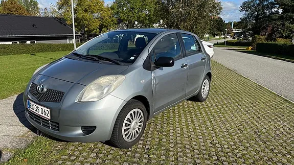 Toyota Yaris 2006 photo 4