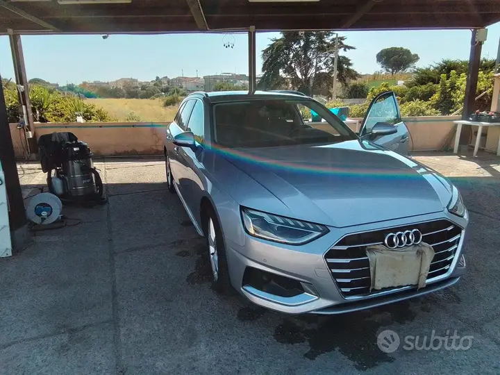 Audi A4 Avant 2022 photo 2