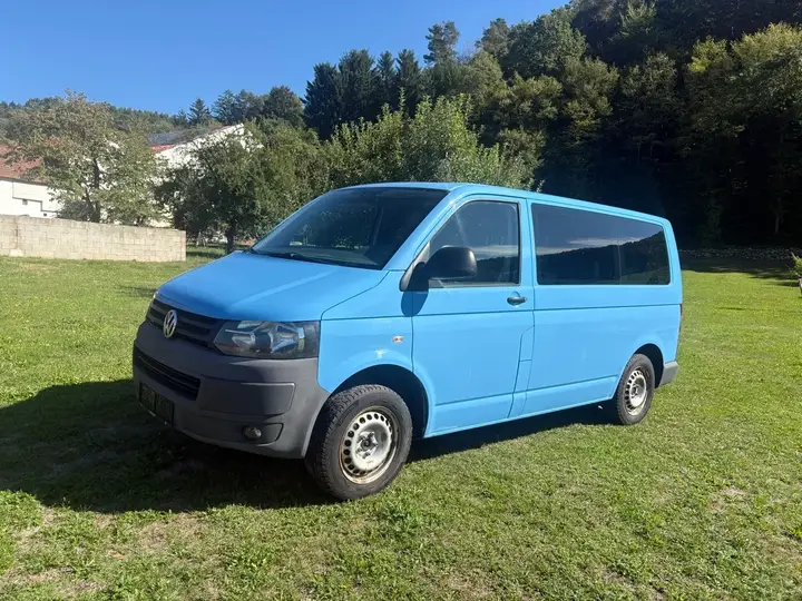 Volkswagen T5 Kombi 2010 photo 2