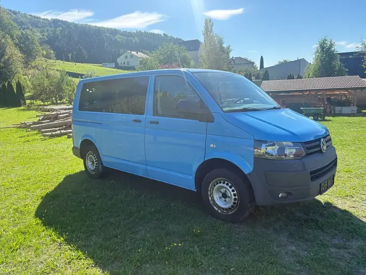 Volkswagen T5 Kombi 2010 photo 3