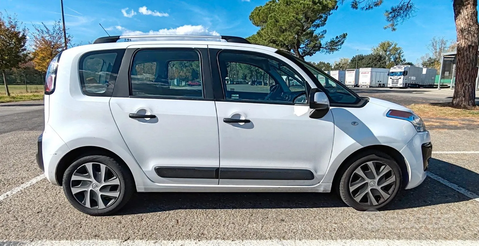 Citroen C3 Picasso 2012 photo 3