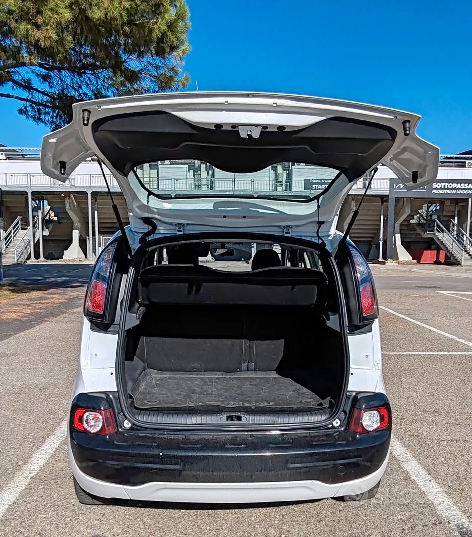 Citroen C3 Picasso 2012 photo 2