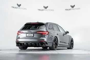 Audi Rs4 2018 photo 4
