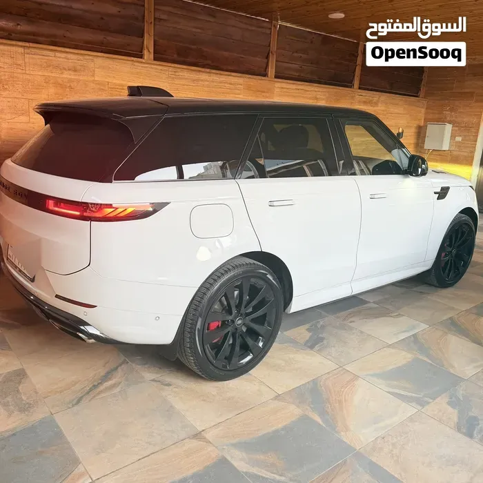 Land Rover Range Rover Sport 2024 photo 3