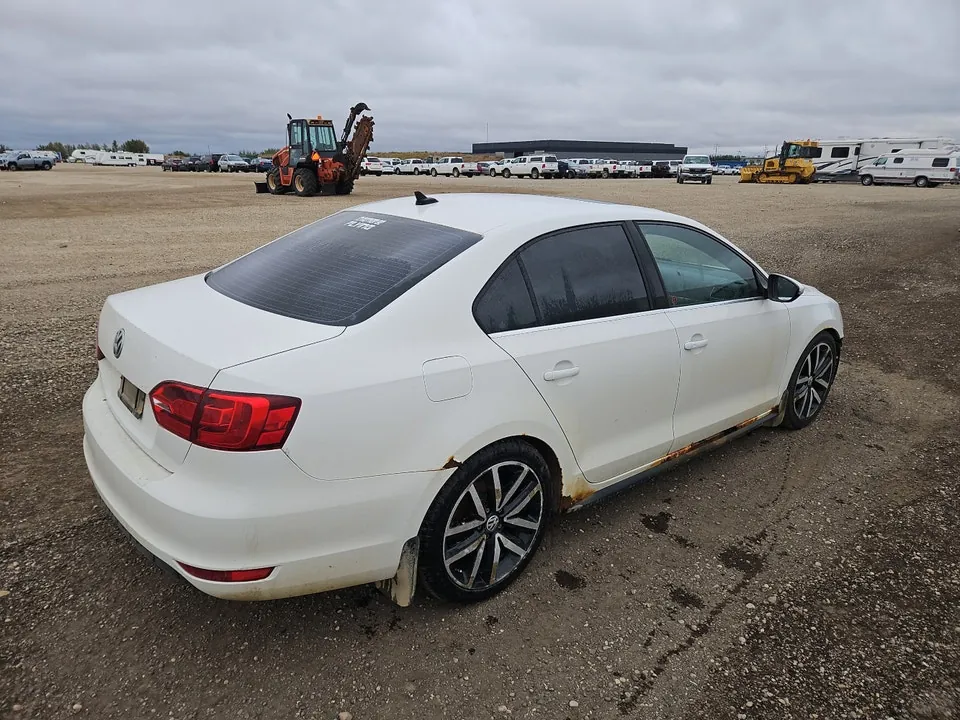 Volkswagen Jetta 2013 photo 4