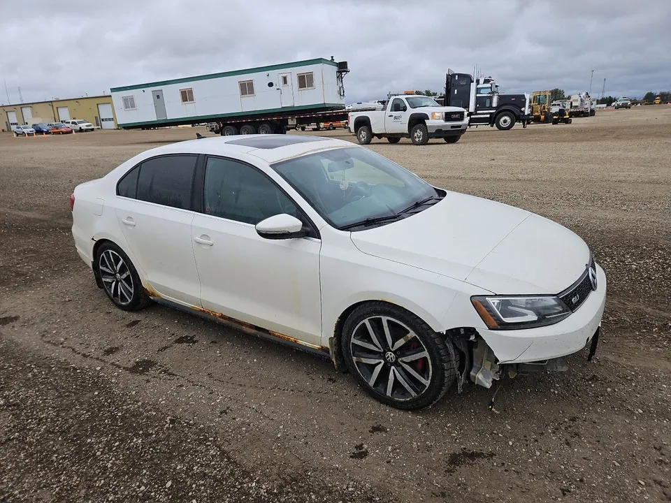 Volkswagen Jetta 2013 photo 2